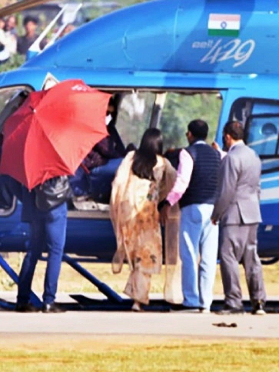 चॉपर में सवार होकर कहां चले विक्की-कैटरीना?