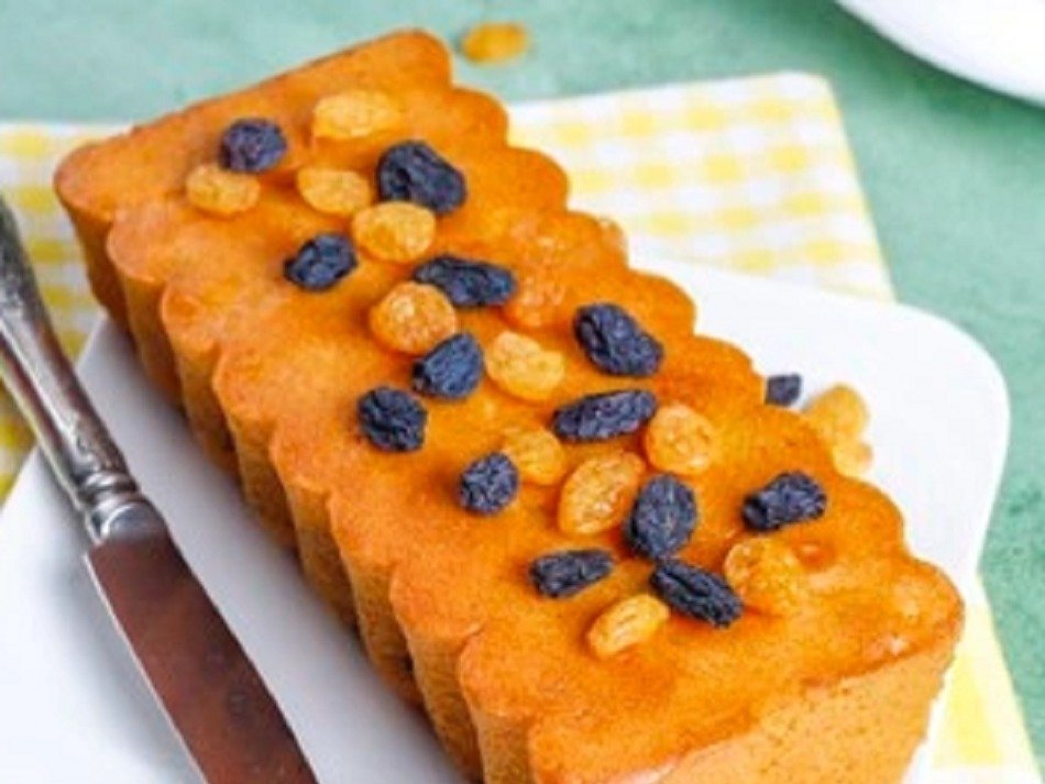 ऐसे बनाएं एगलेस ड्राई फ्रूट्स केक