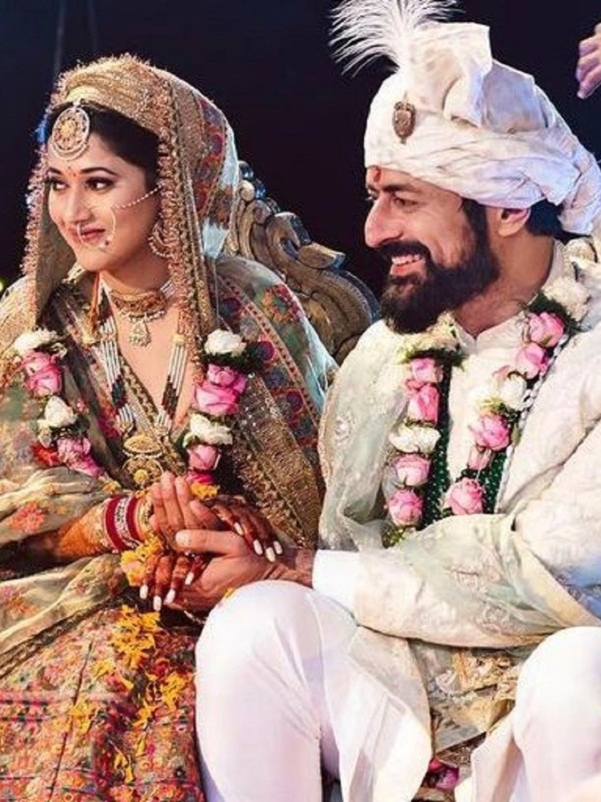 बॉलीवुड के ऐसे सितारे जिन्होंने चुपके से रचाई शादी