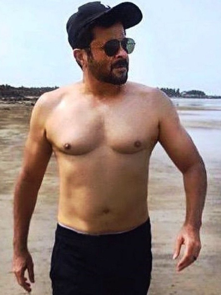 ये उम्रदराज सितारे फिटनेस के मामले में यूथ को दे रहे मात