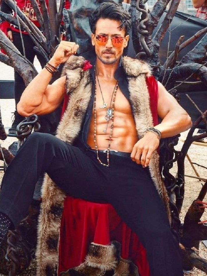 एक्शन में टाइगर श्रॉफ, यूं दिखाई 'हीरोपंती'