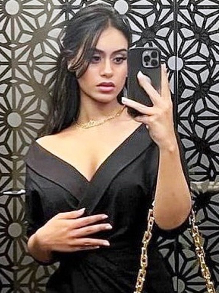 काजोल की बेटी न्यासा का ग्लैमरस लुक देखा आपने?