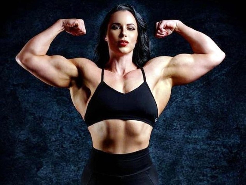 ये हैं दुनिया की सबसे लंबे कद की महिला बॉडी बिल्डर