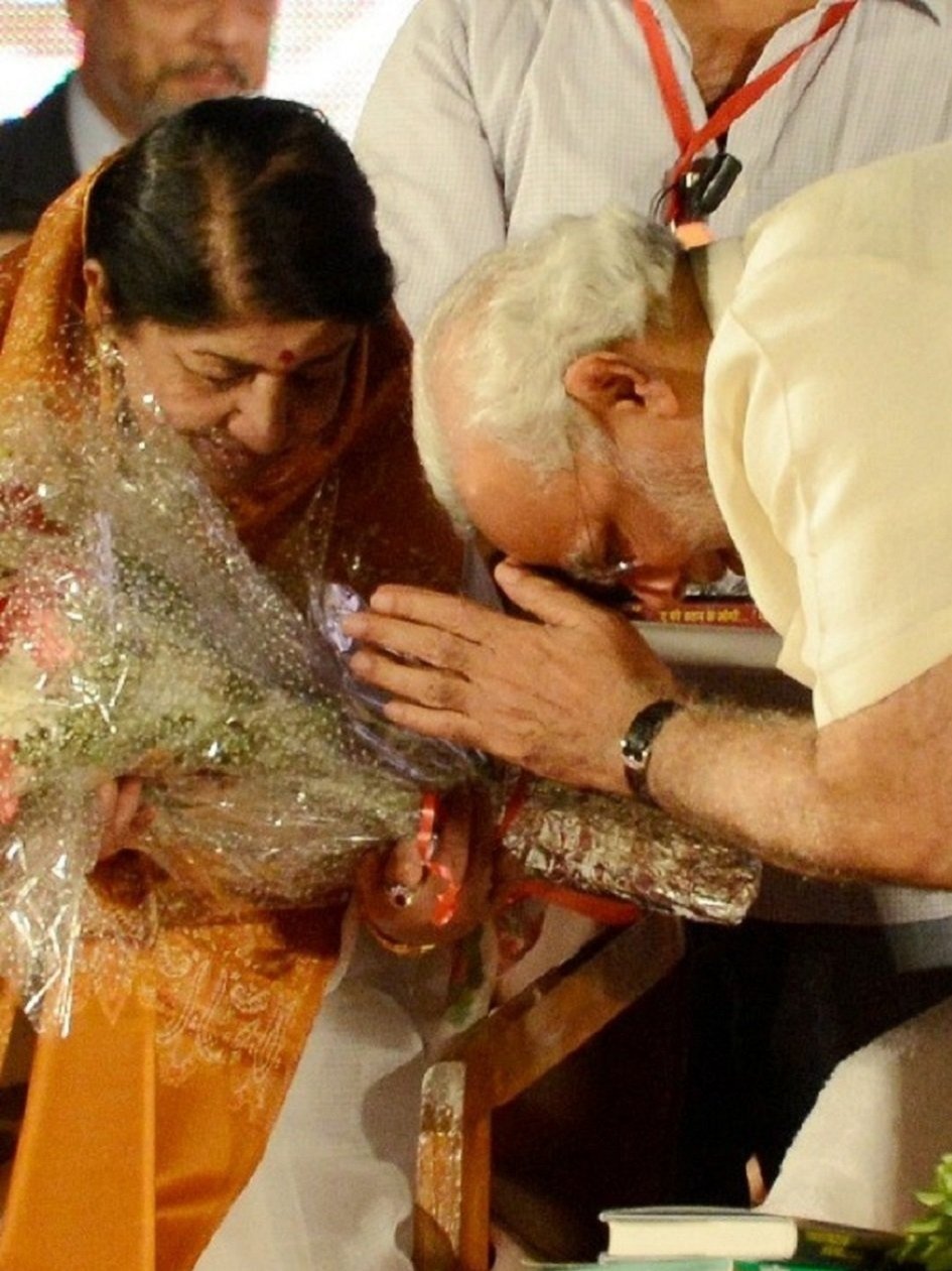 अलविदा दीदी: तस्वीरों में देखें लता की जिंदगी