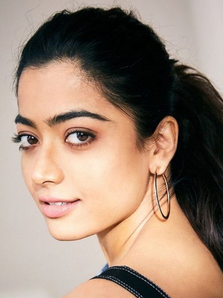 জাতীয় ক্রাশ রশ্মিকা কেন ছাড়তে চেয়েছিলেন সিনেমা?