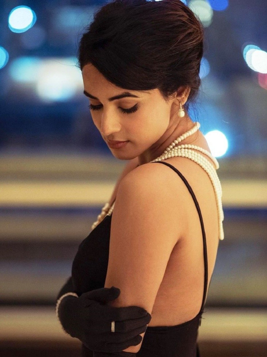 'जन्नत' फेम एक्ट्रेस की तस्वीरों से नजरें नहीं हटा पाएंगे आप 