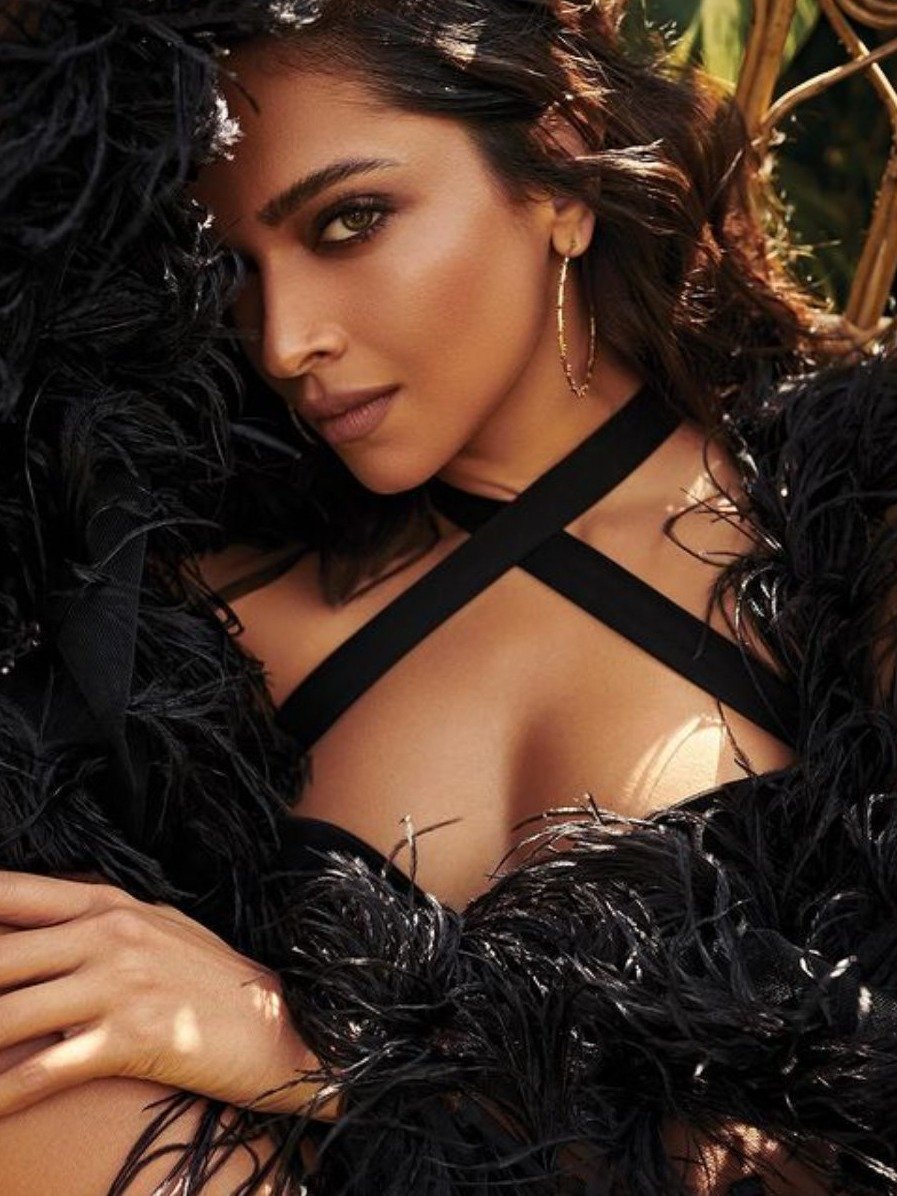 'গহেরাইয়া'র পর আরও সাহসী দীপিকা!