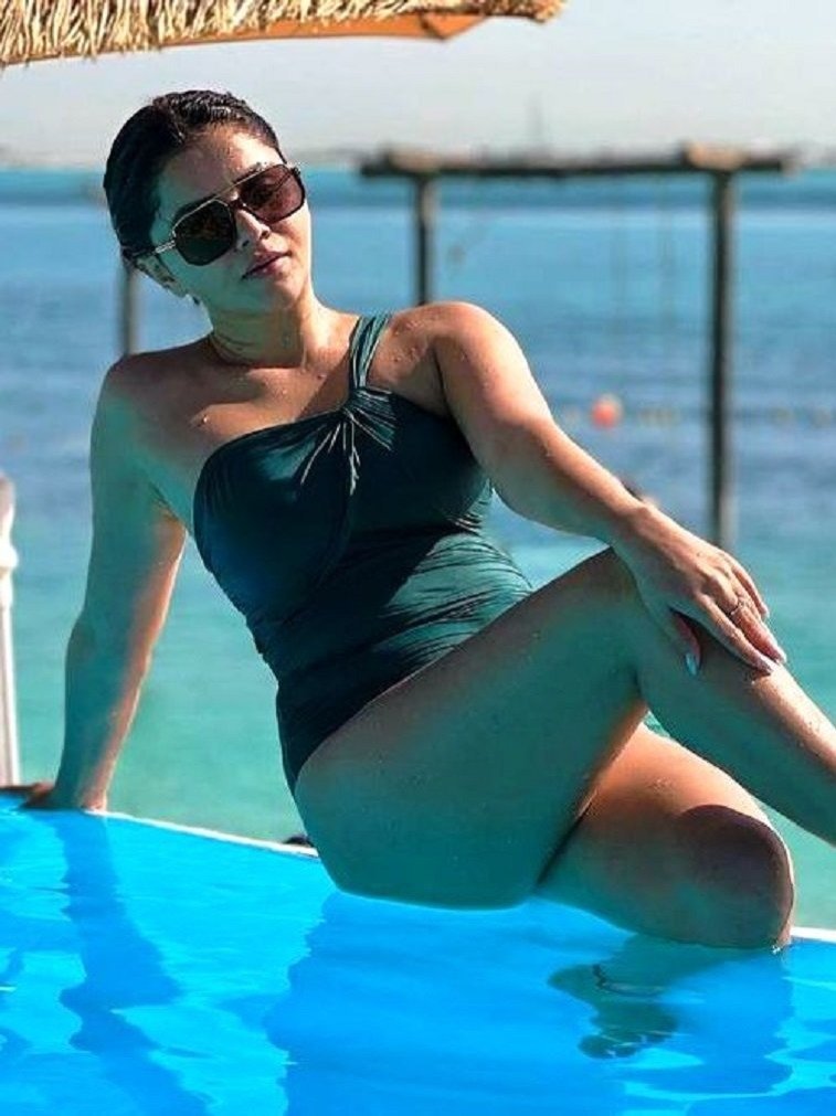 टीवी की बहू रुबीना दिलैक का ज़बर बेली डांस 