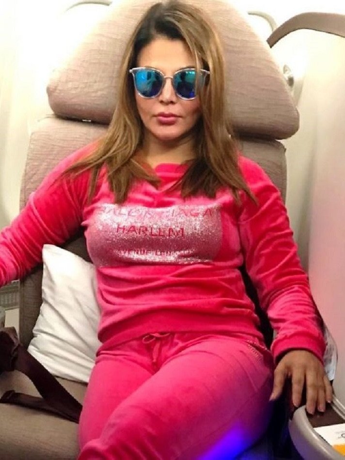 जब राखी सावंत ने कहा- प्लेन मैं उड़ाऊंगी