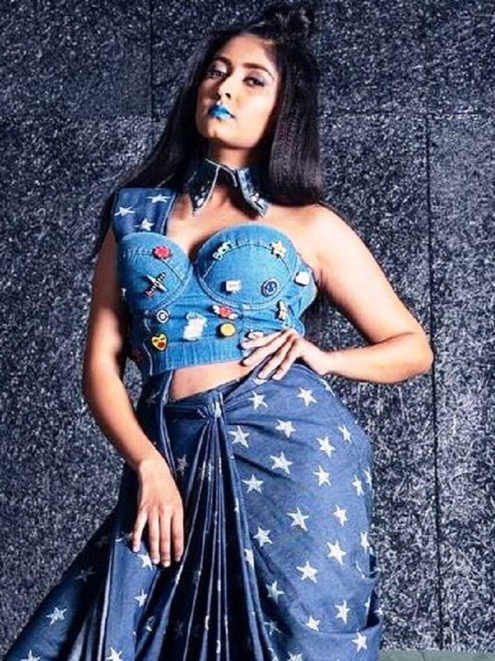 इतनी ग्लैमरस दिखती हैं KGF के 'रॉकी भाई' की मां