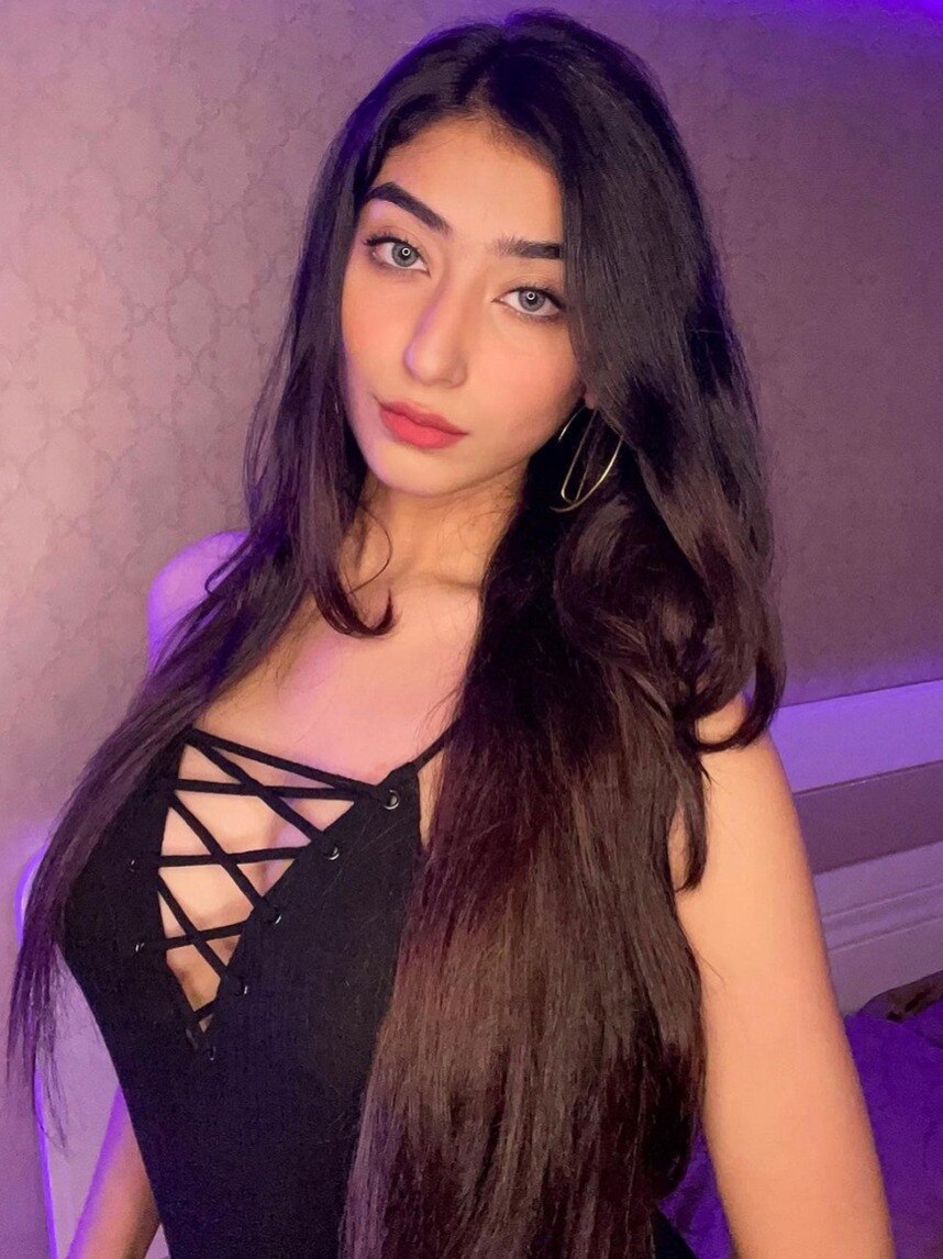 मुनव्वर फारूकी की गर्लफ्रेंड की तस्वीरें देखी आपने?