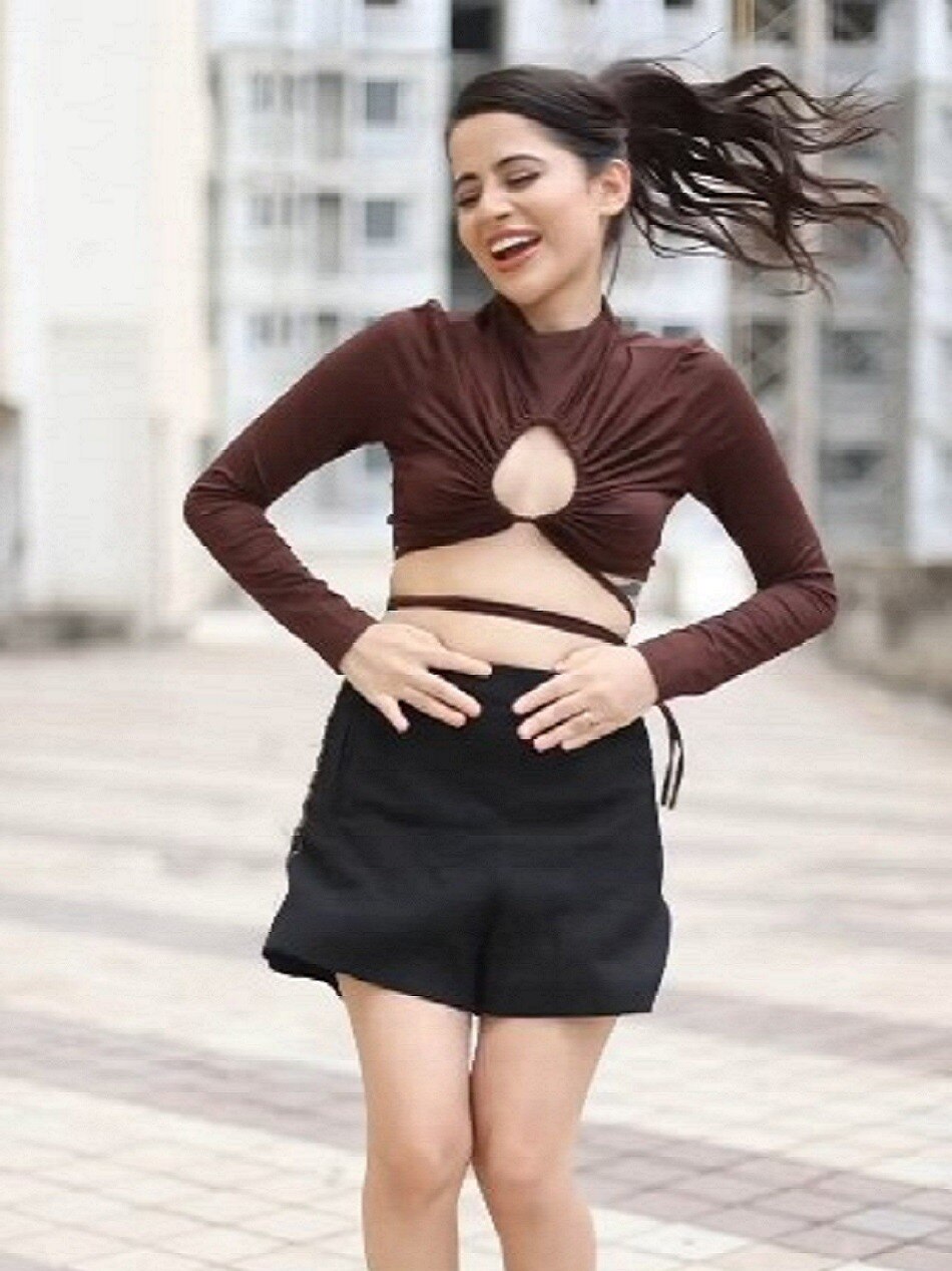 उर्फी जावेद का 'देहाती डिस्को' देखा आपने?