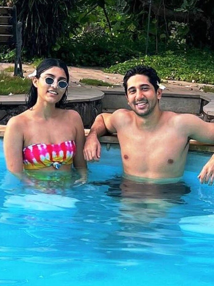 इस एक्टर के साथ पूल में दिखीं सलमान की भतीजी