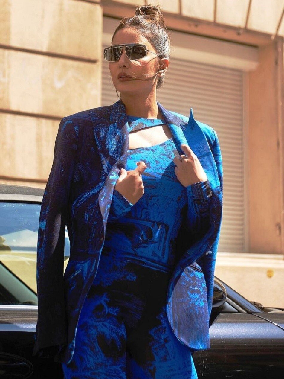 टाइट फिटेड जंपसूट में हिना ने दिए ऐसे-ऐसे पोज