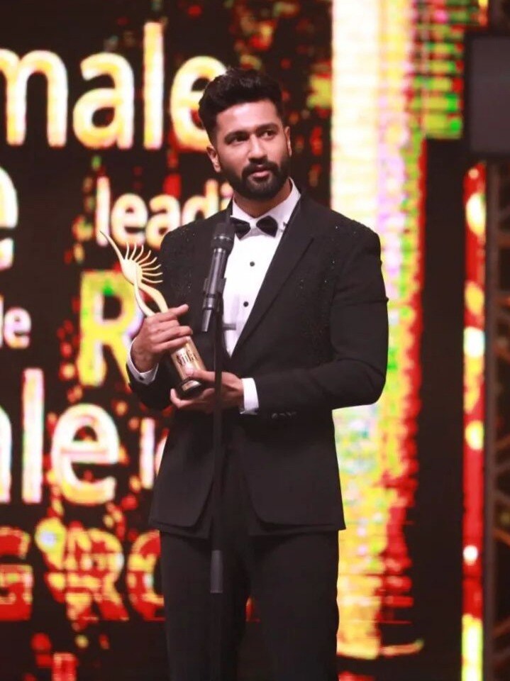  IIFA: विक्की कौशल बेस्ट एक्टर, जानें किसे मिला कौन सा खिताब