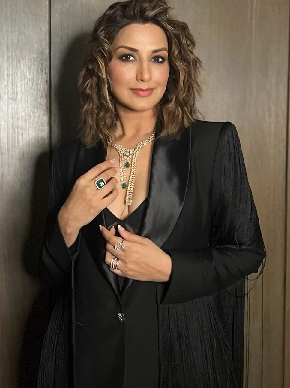 सोनाली से मनीषा, कैंसर को हरा चुकी हैं ये हस्तियां