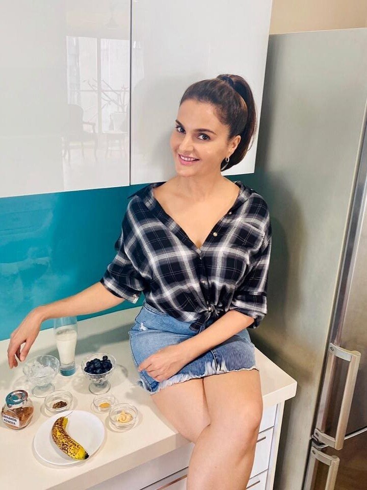 कहां हैं डॉन की गर्लफ्रेंड रहीं मोनिका?