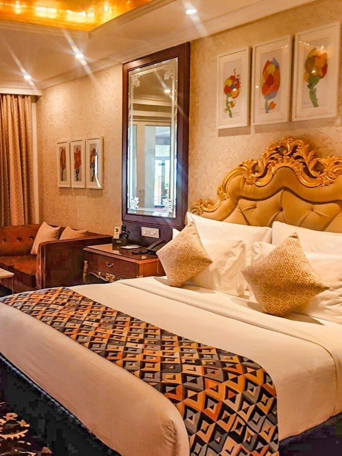 'वर्ल्ड क्लास' रिजॉर्ट में ठहरे झारखंड के विधायक! 