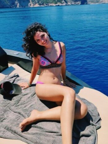 इतनी बड़ी हो गई ब्लैक फिल्म की ये बच्ची