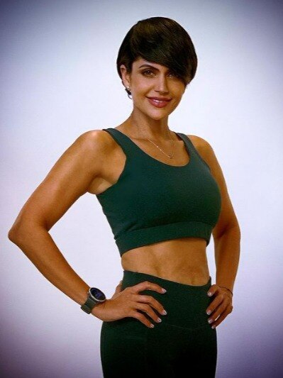 50 की उम्र में फिट हैं मंदिरा बेदी, ऐसी है डाइट