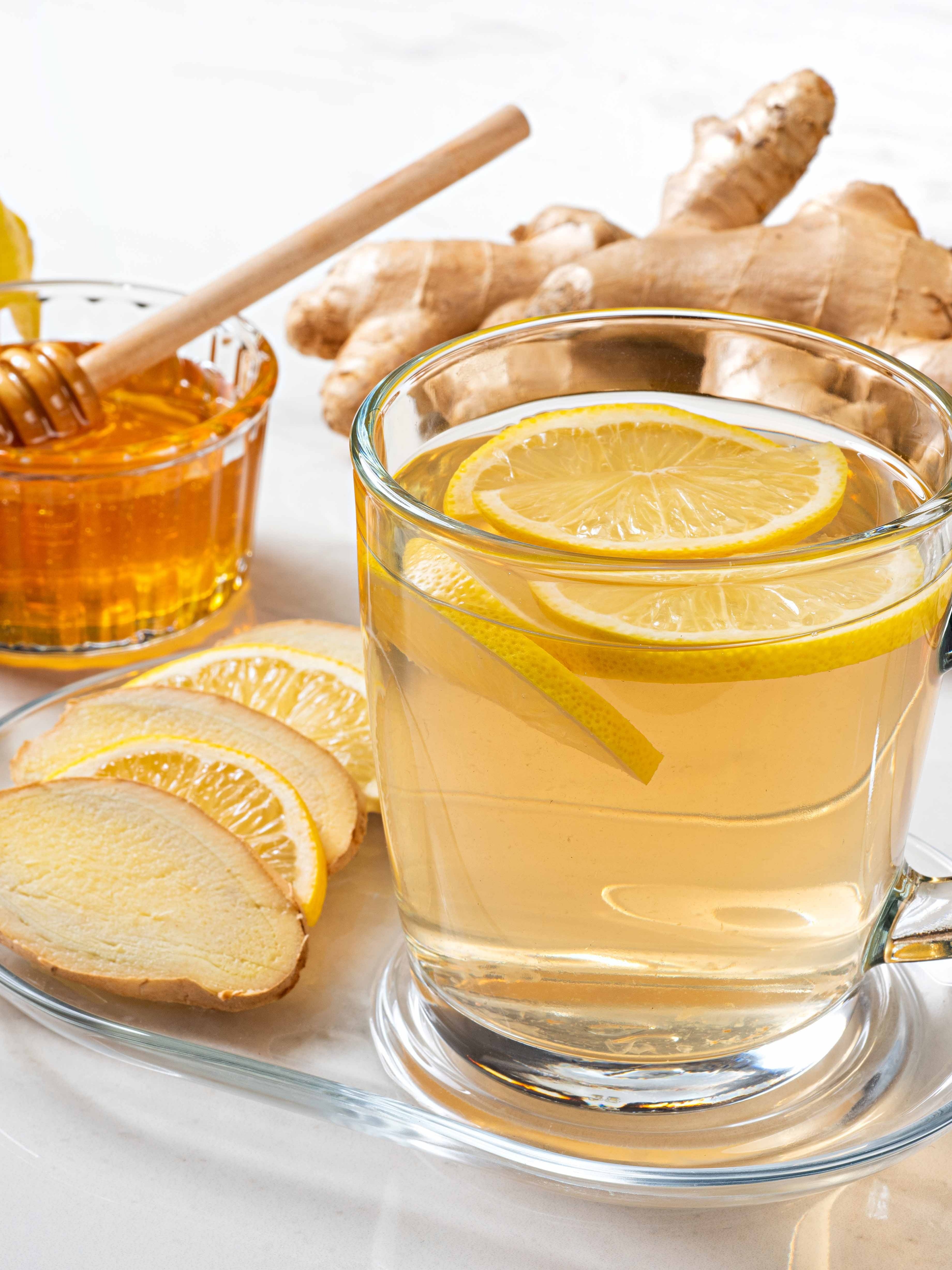 सोने से पहले पिएं ये एक चीज, होंगे अनगिनत फायदे Nimboo aur adrak ki chai ke fayde benefits of