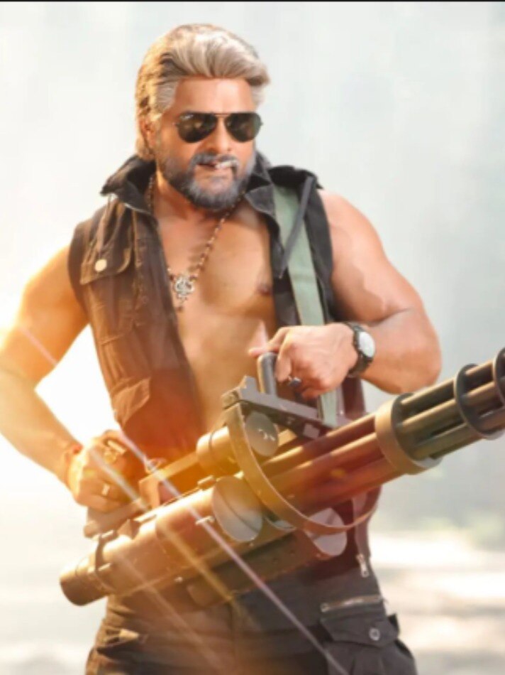 खेसारी लाल का ट्रांसफॉर्मेशन, बदल गया लुक