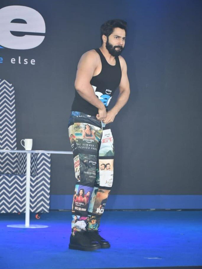 बीच इवेंट में वरुण धवन को क्या हुआ?