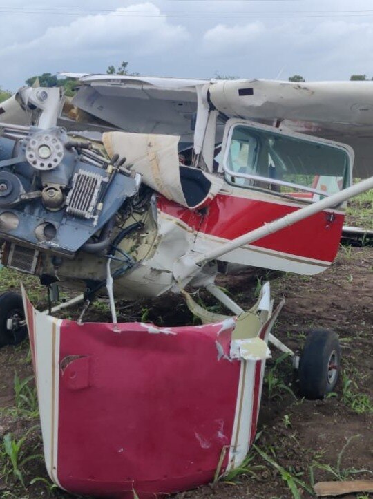 ट्रेनी एयरक्राफ्ट की क्रैश लैंडिंग, सामने आया वीडियो