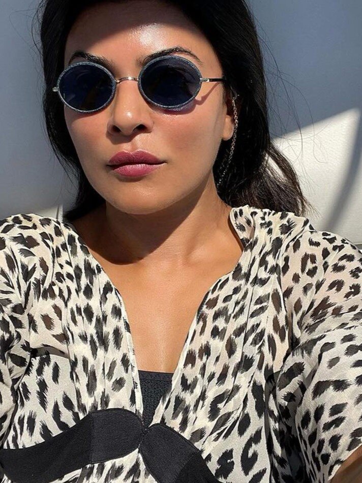 समंदर किनारे सुष्मिता, ललित मोदी ने लिखा- Hot