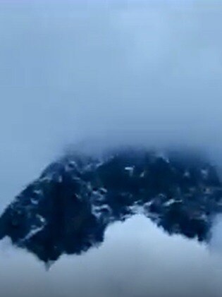 केदारनाथ के पास खिसका ग्लेशियर, देखें Video