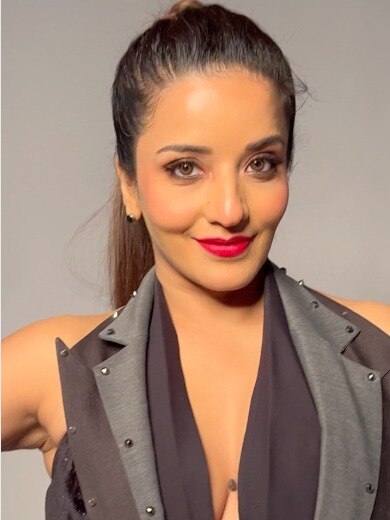 मिनटों में बदला भोजपुरी एक्ट्रेस का लुक, ऐसे हुईं बोल्ड