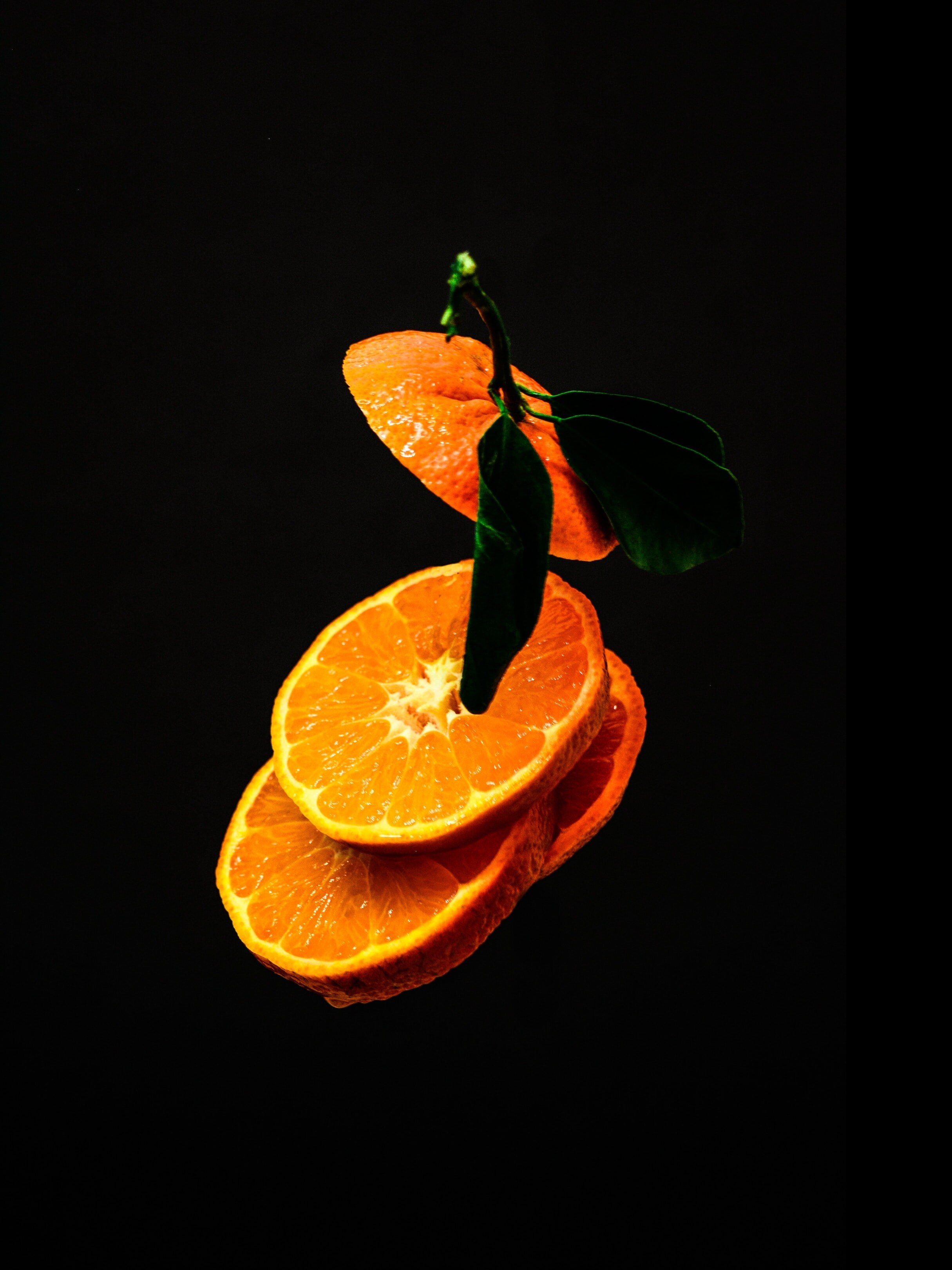 গুণে একাই একশো কমলালেবু!  