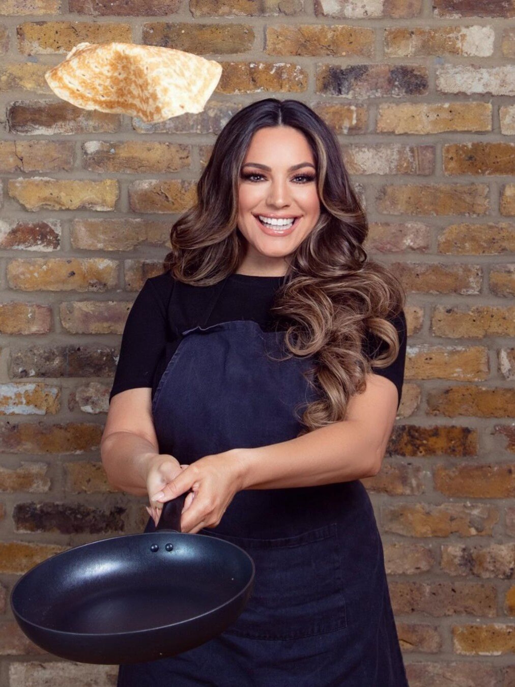 मॉडल के लिए फिगर बना मुसीबत, 14 साल की उम्र में करना पड़ा मैटरनिटी शूट