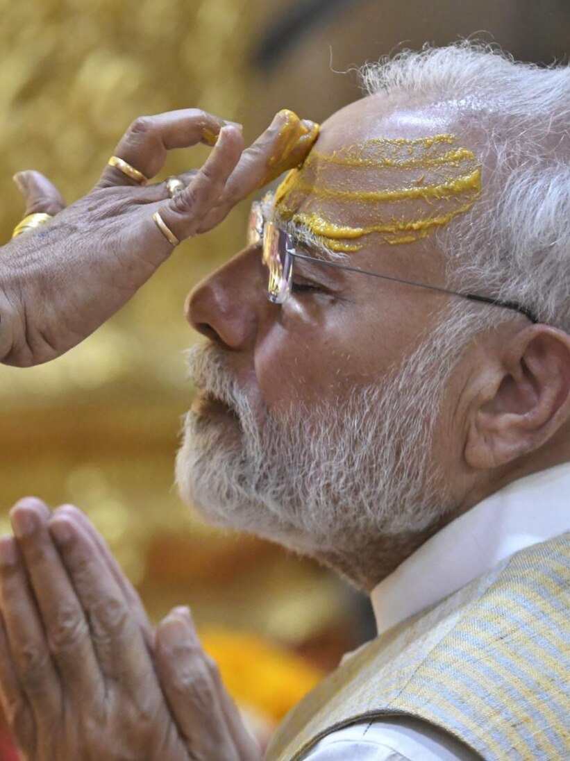 शिव भक्ति में लीन पीएम मोदी, देखें PHOTOS 