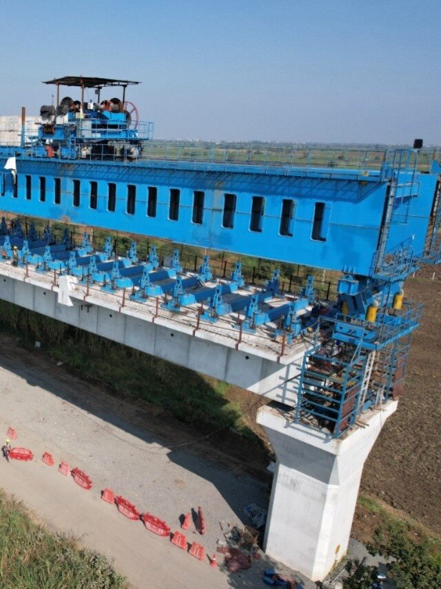 कब दौड़ेगी बुलेट ट्रेन? तस्वीरों में देखें कितना हुआ काम 