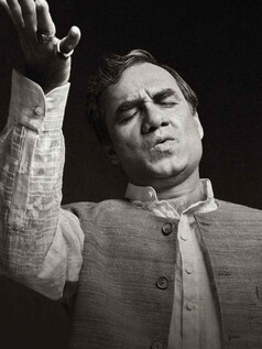 Main Atal Hoon: Pankaj Tripathi Unrecognisable In Atal Bihari Vajpayee Biopic
