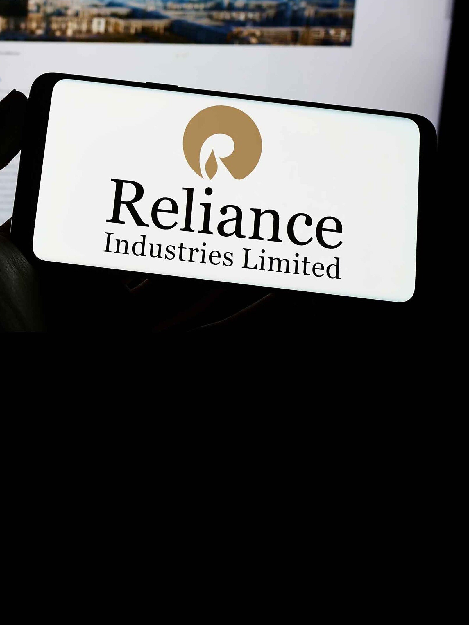 Reliance Industries Share: 500% Return In 10 Years! What's Next?