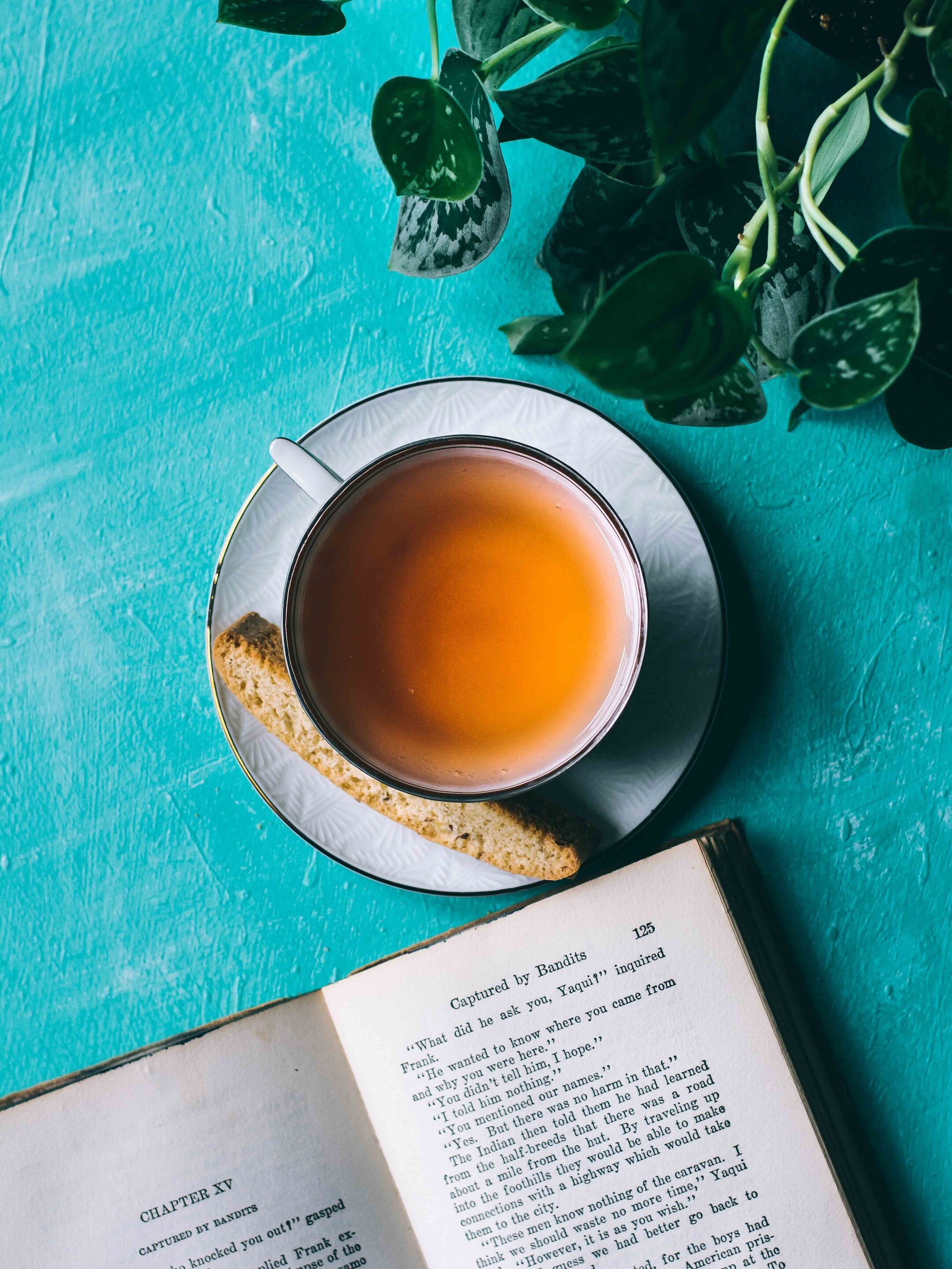 সুস্থ থাকতে চায়ের সঙ্গে ভুলেও খাবেন না এই খাবার