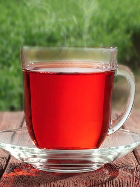 রোজ সকালে খালি পেটে খান লিকার চা