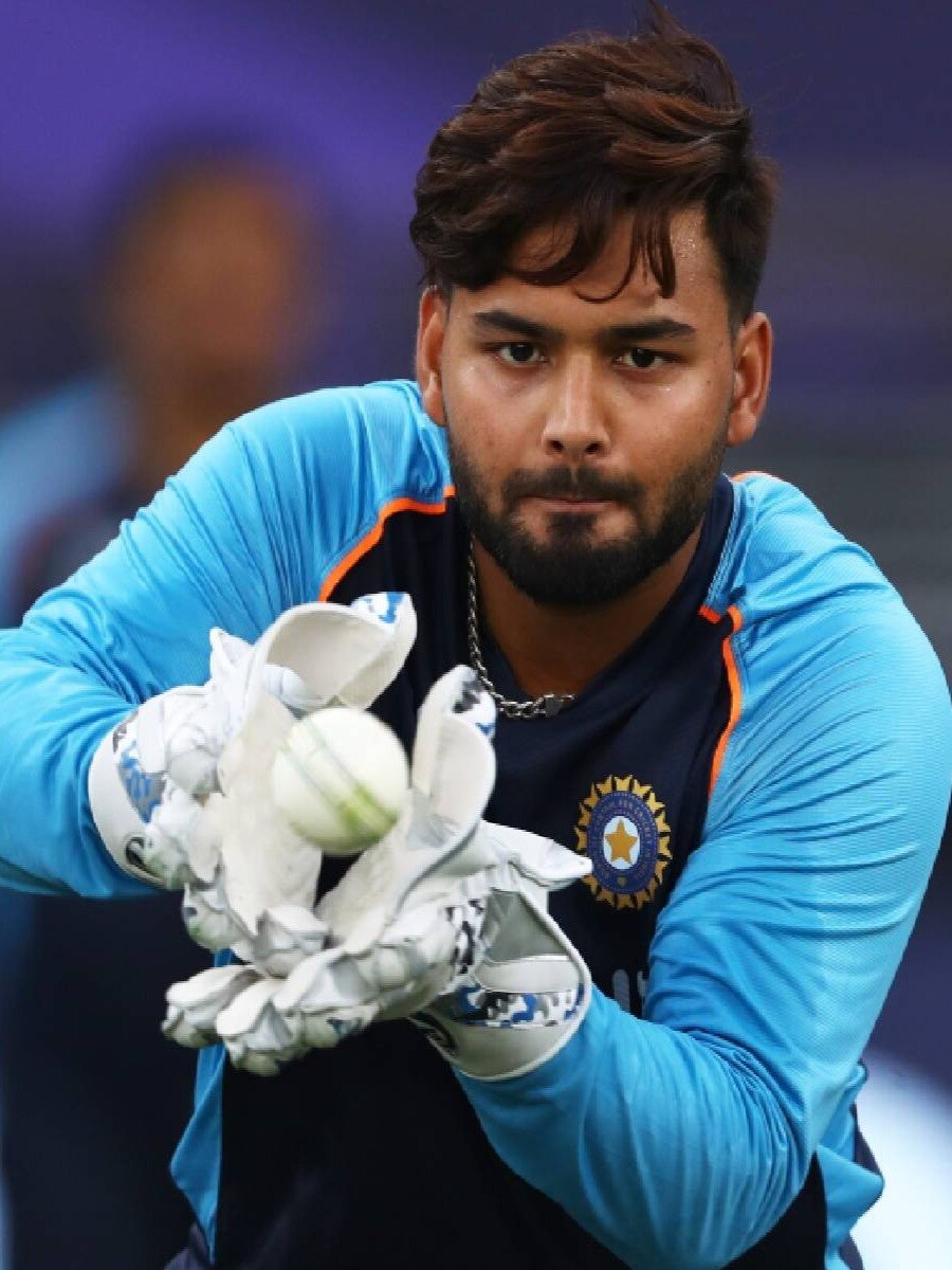 দুর্ঘটনায় ঋষভ পন্তের সারা শরীরে ক্ষত 