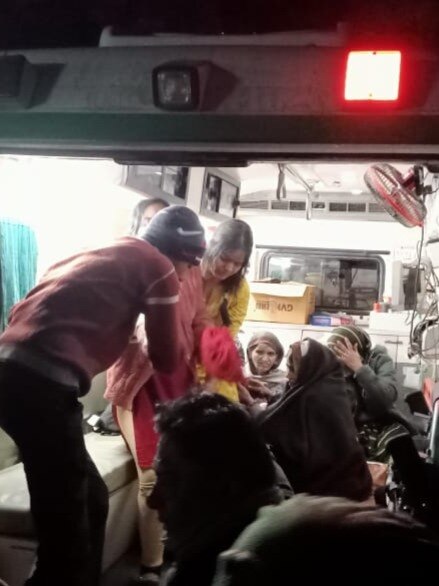 एक्सप्रेस ट्रेन हादसे की शिकार, 8 डिब्बे पटरी से उतरे|PHOTOS 