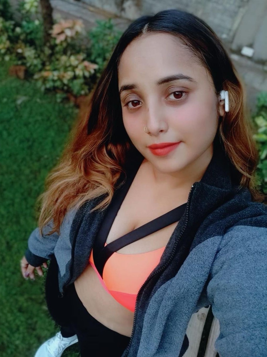 रानी चटर्जी को किसपर आया गुस्सा? खुलेआम दे डाली 'चेतावनी'