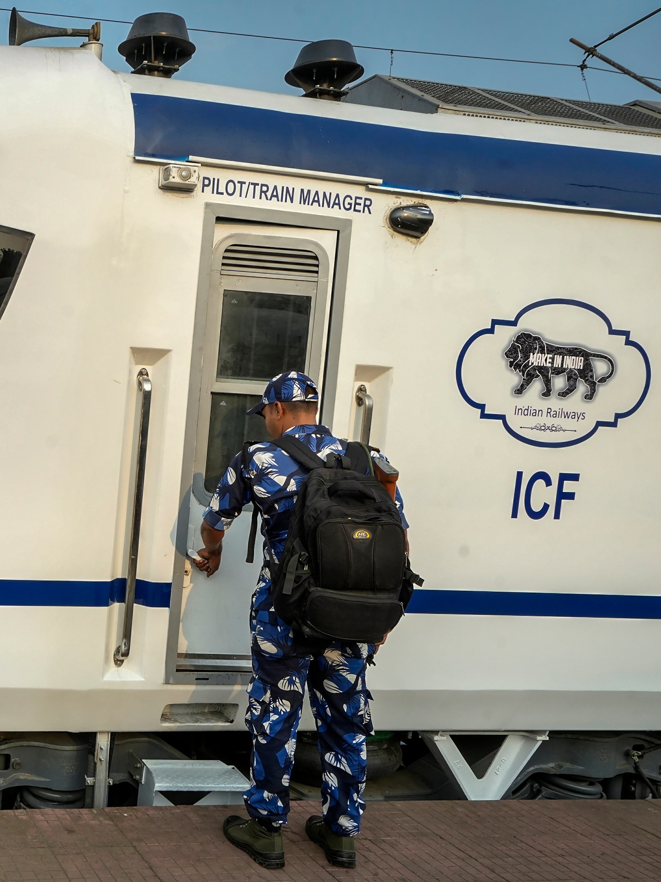 वंदे भारत 2.0 है नए भारत की ट्रेन! इन हाई फीचर्स से लैस! 