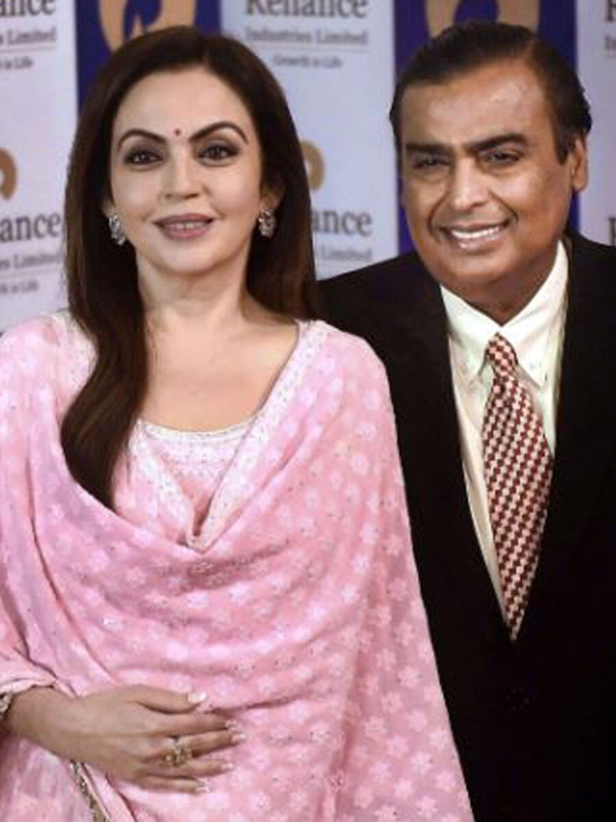 মুকেশ আম্বানির বাড়ির অন্দরসজ্জা কেমন? 