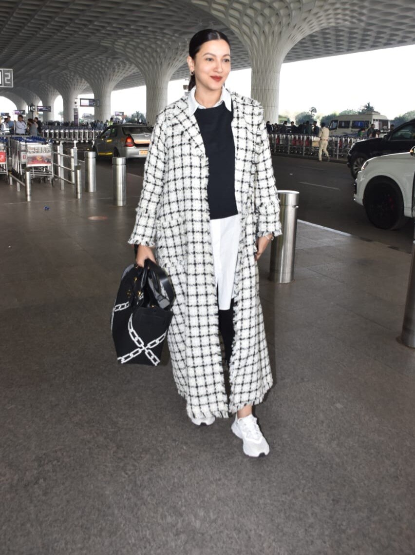 प्रेग्नेंट गौहर खान ने पहने इतने ढीले कपड़े, नहीं दिखा बेबी बंप