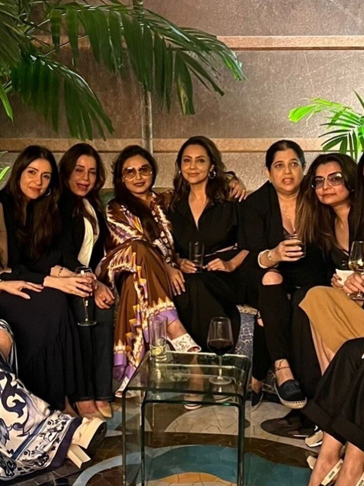 पठान का जश्न, गौरी खान ने रखी सक्सेस पार्टी, पहुंचे ये सितारे