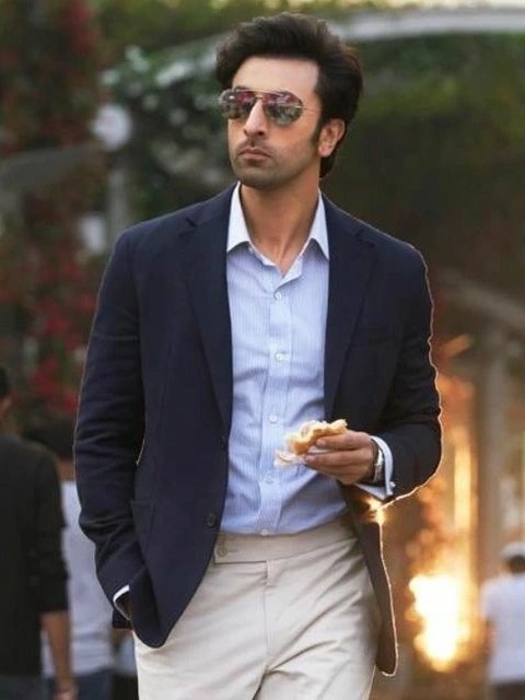 रणबीर कपूर को किस बात का एटीट्यूड? गुस्से में फेंका फैन का फोन