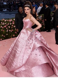 Deepika Padukone's Most Iconic Fashion Moments: From Cannes, IIFA To Met Gala