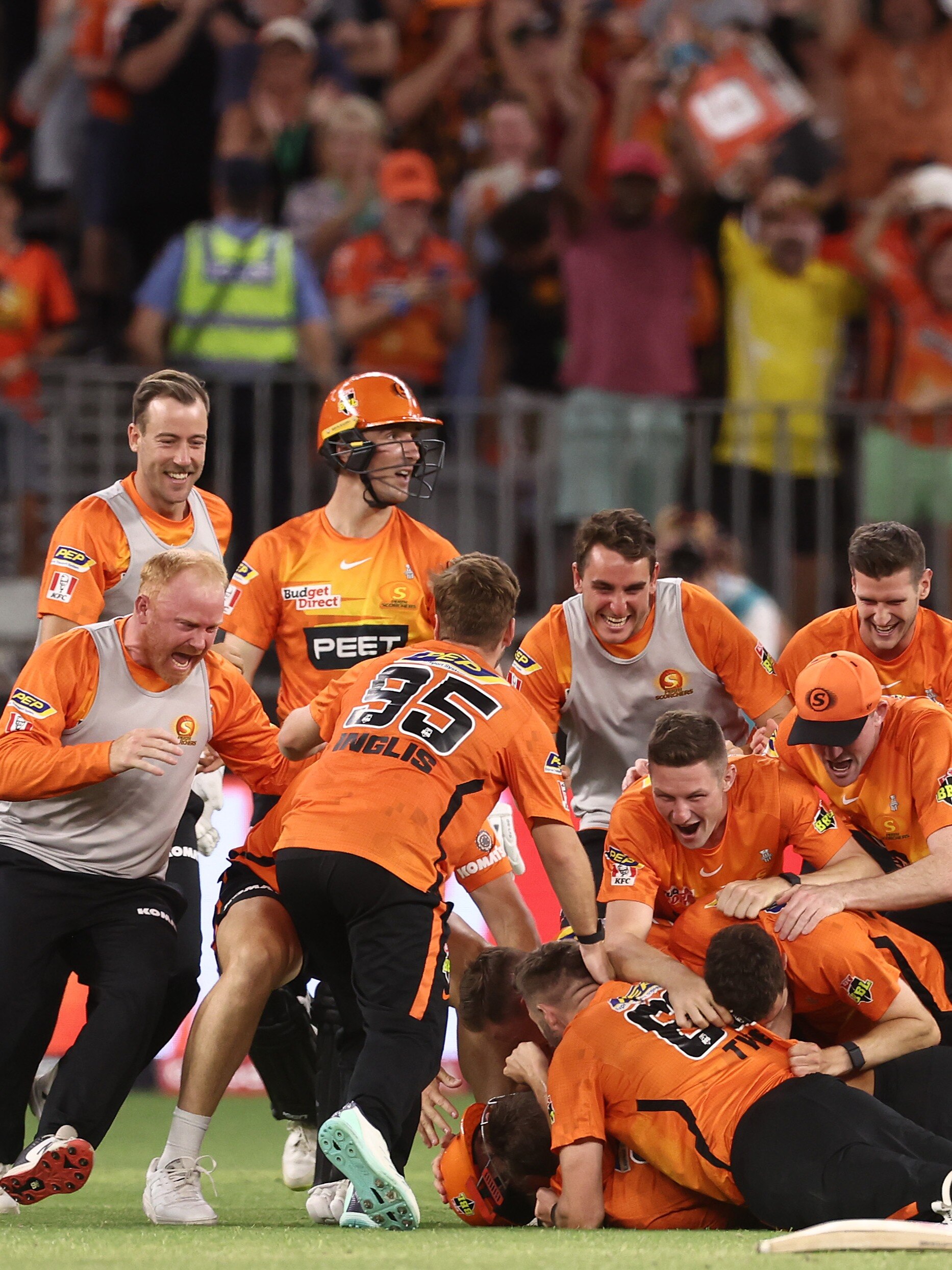 Perth Scorchers equal Mumbai Indians after BBL win