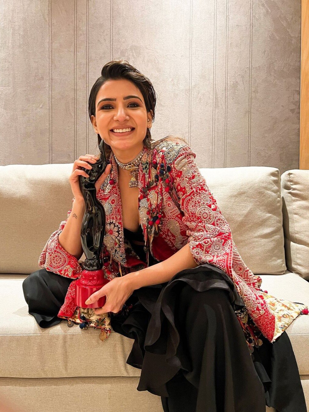 सामंथा ने खरीदा मुंबई में आशियाना, करोड़ों में कीमत, देखें फोटो